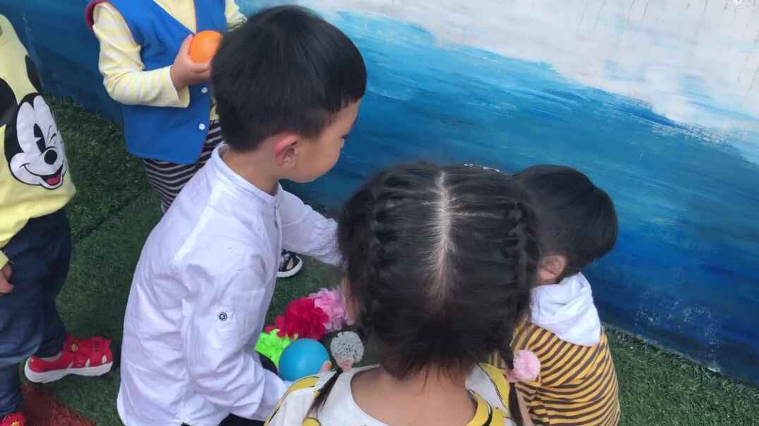 五颜六色的球球