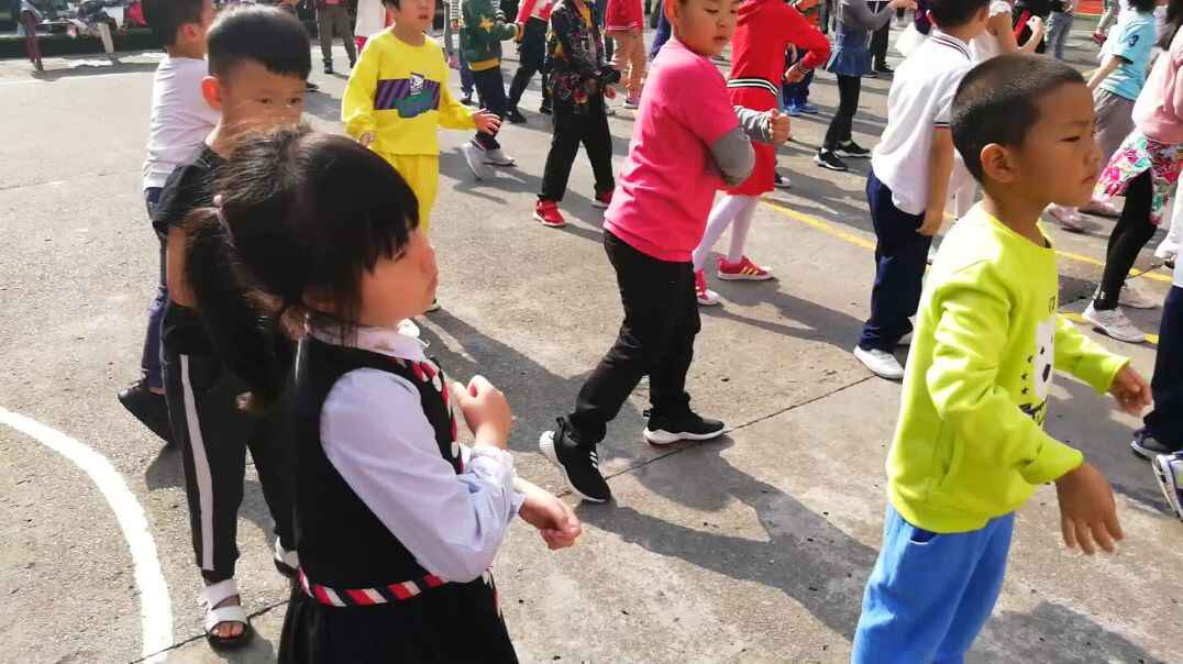 宝贝们玩的真开心