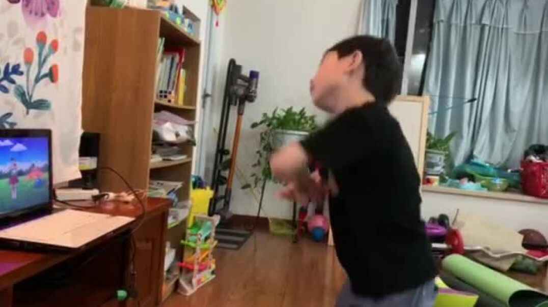 在家学早操1