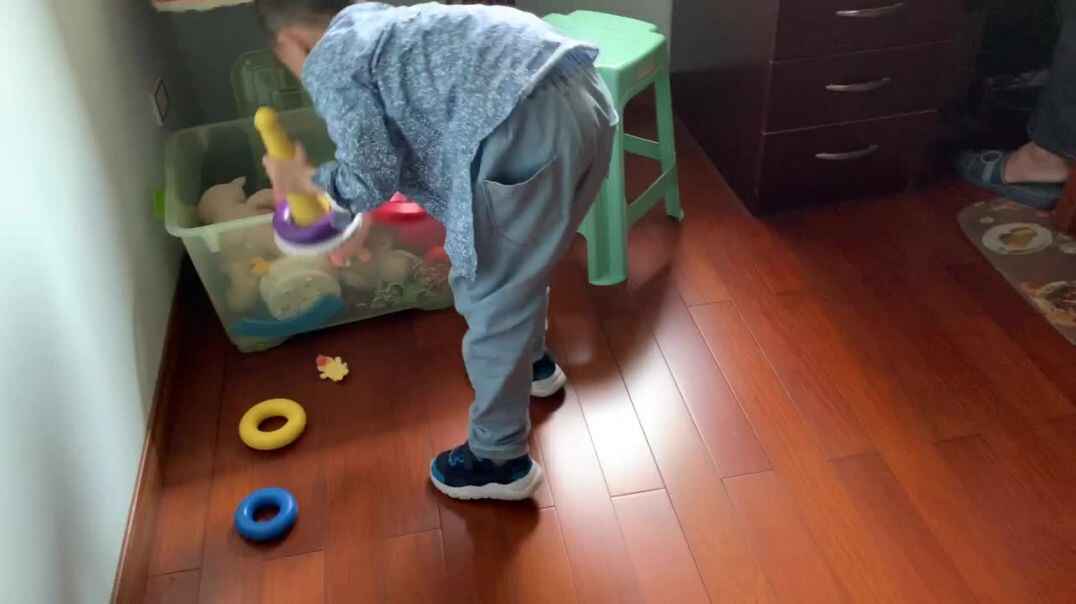 整理图书及玩具