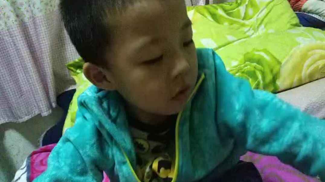 谭皓尹：故事_渔夫和小金鱼