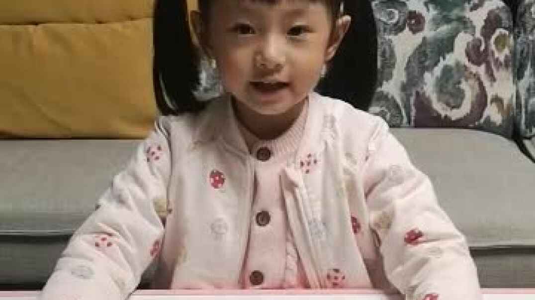 大A班易于新1029作业—小兔子买花布1.mp4