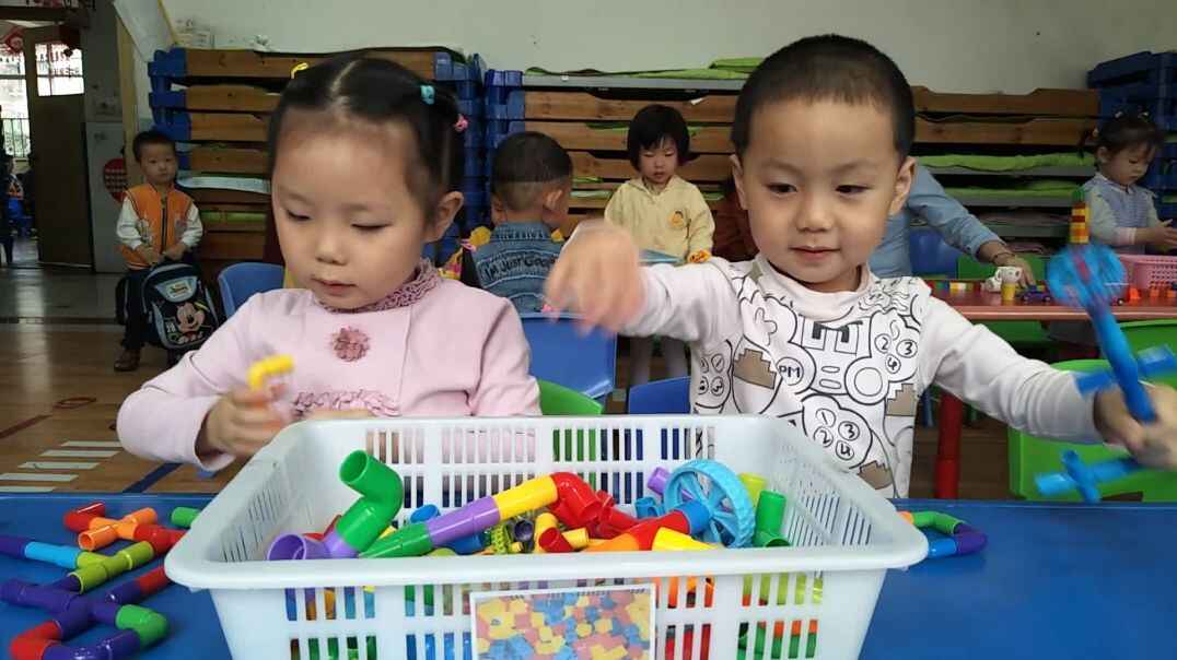 玩玩具