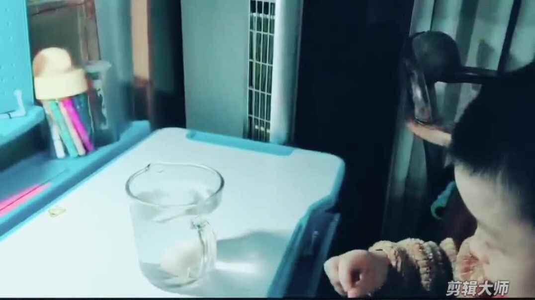 浮力实验-大B班-尹尹.mp4