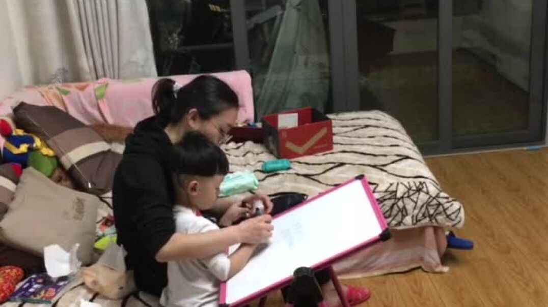 妈妈写字教我读