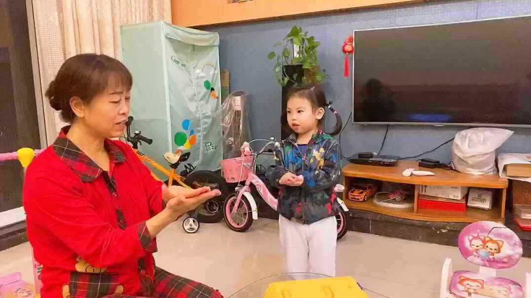 《爱护图书》