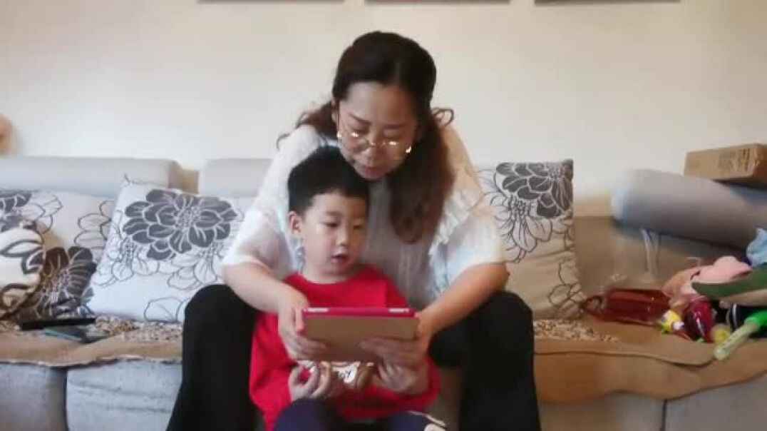 妈妈给我讲故事