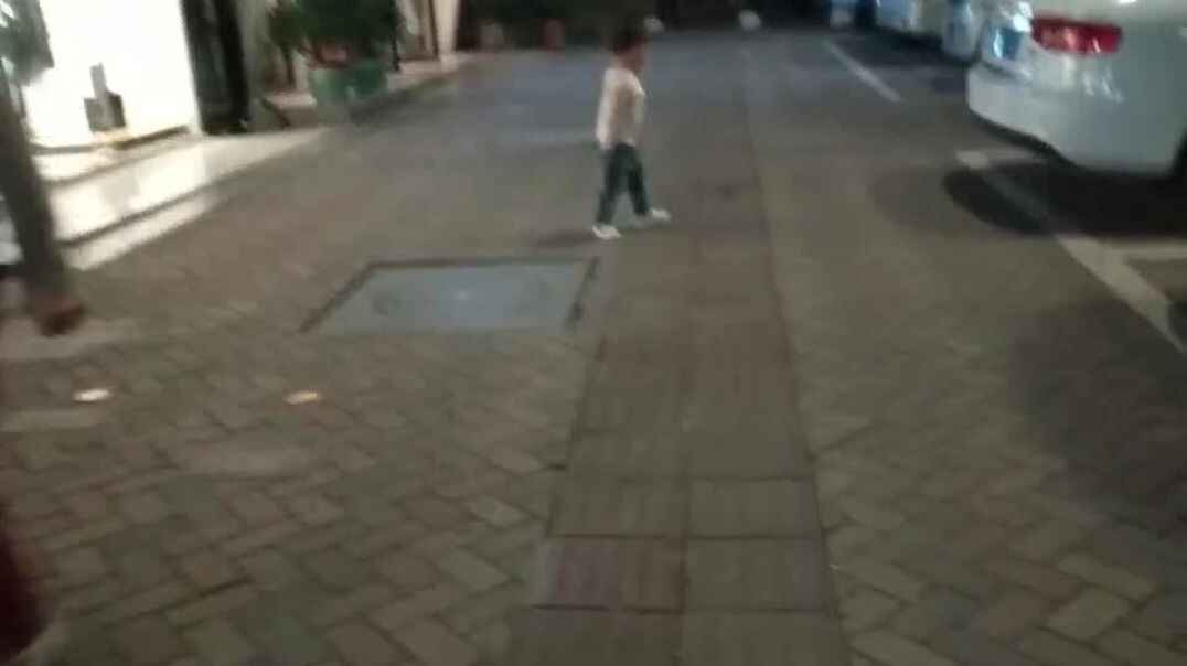 出去散散步