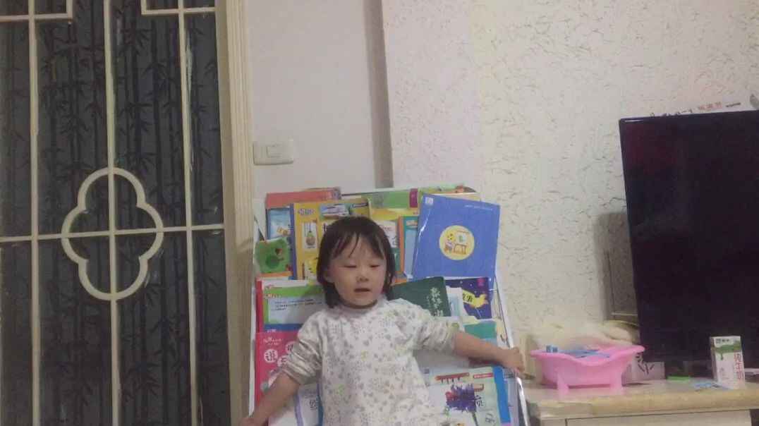 魏凡雅《小树叶》