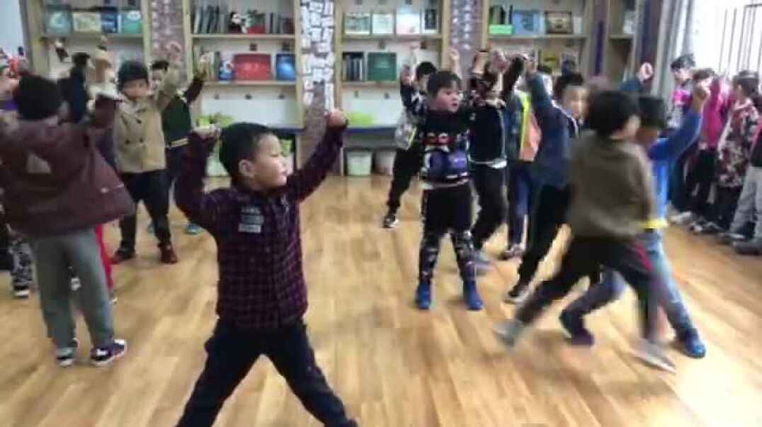 一起来跳个舞
