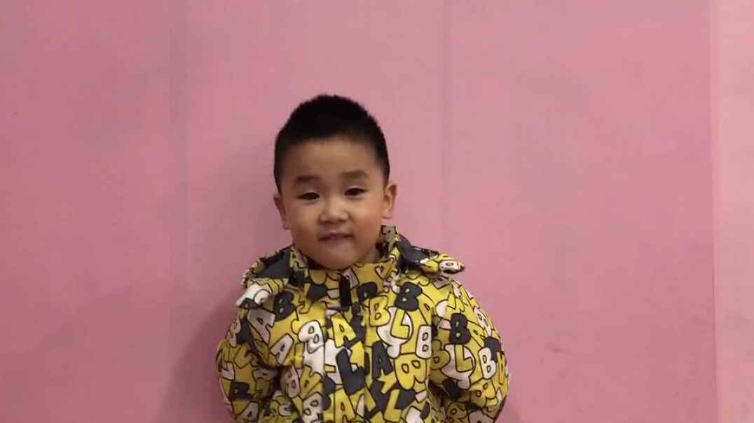 小帅哥