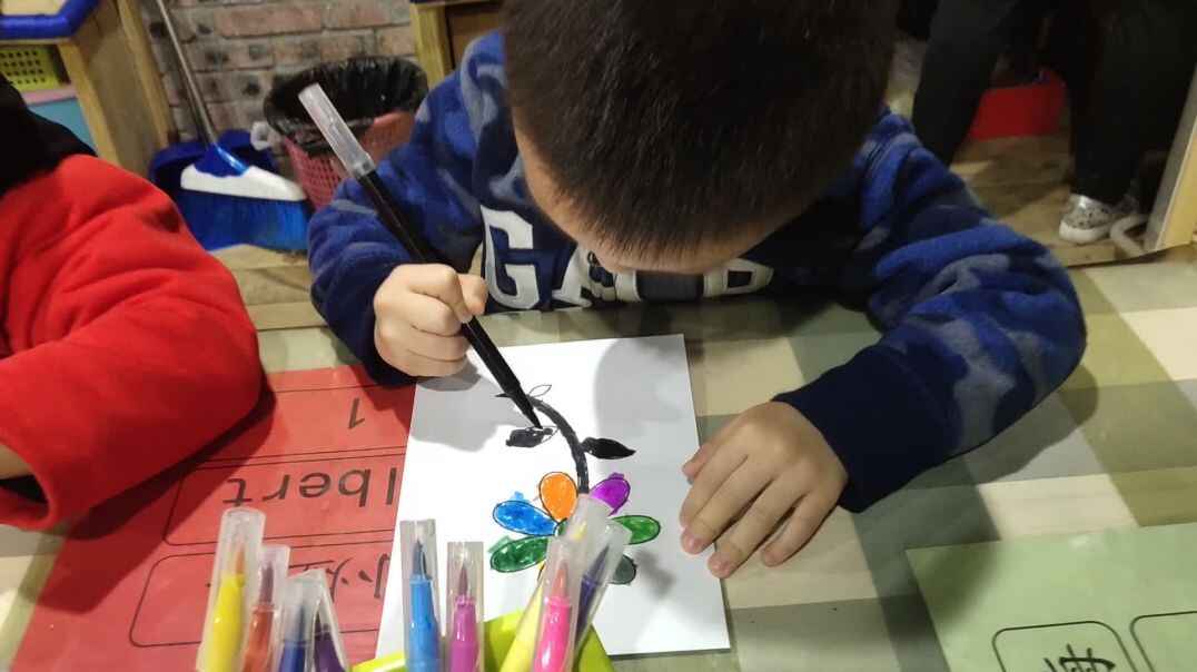 小花送给谁