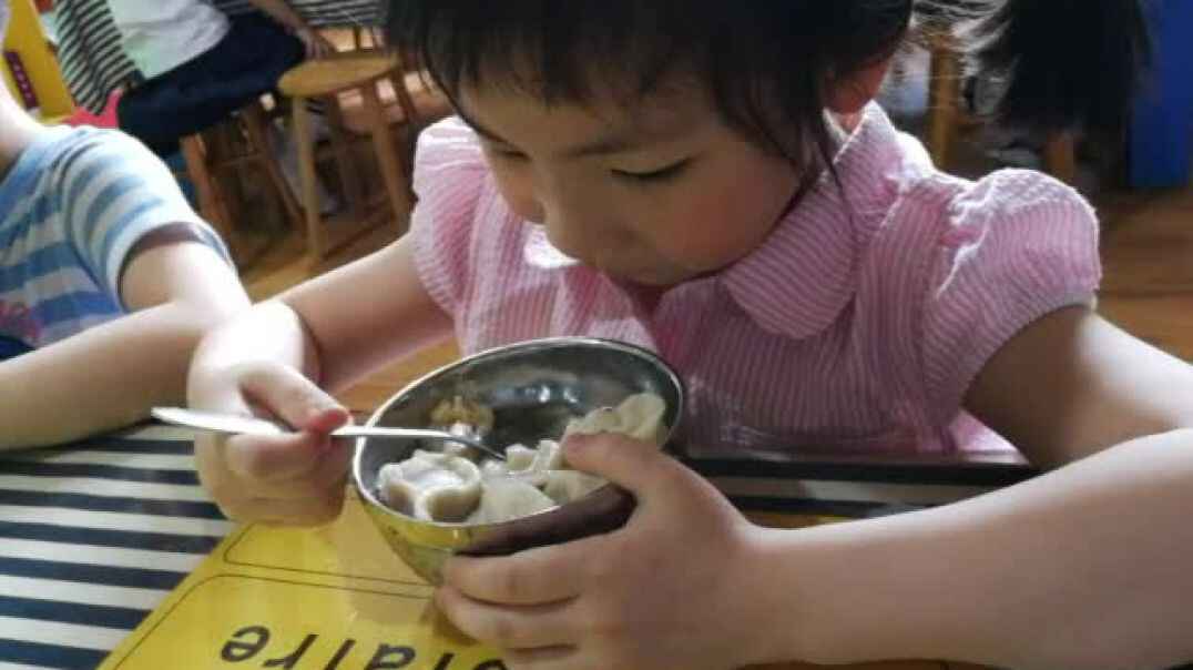 吃饭香香的宝宝