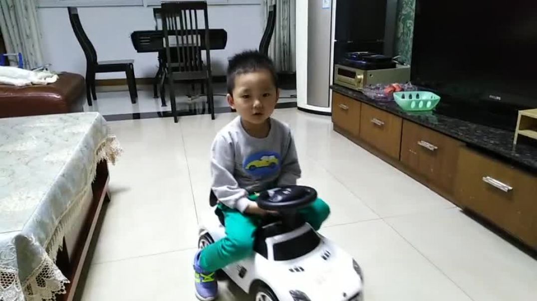 玩车车