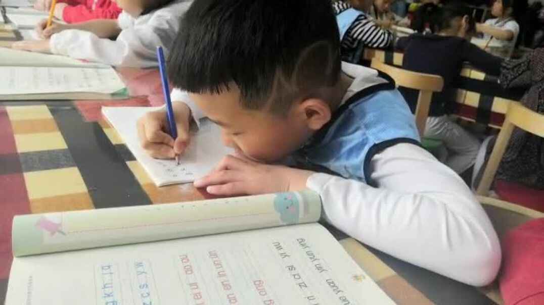认真的孩子最可爱
