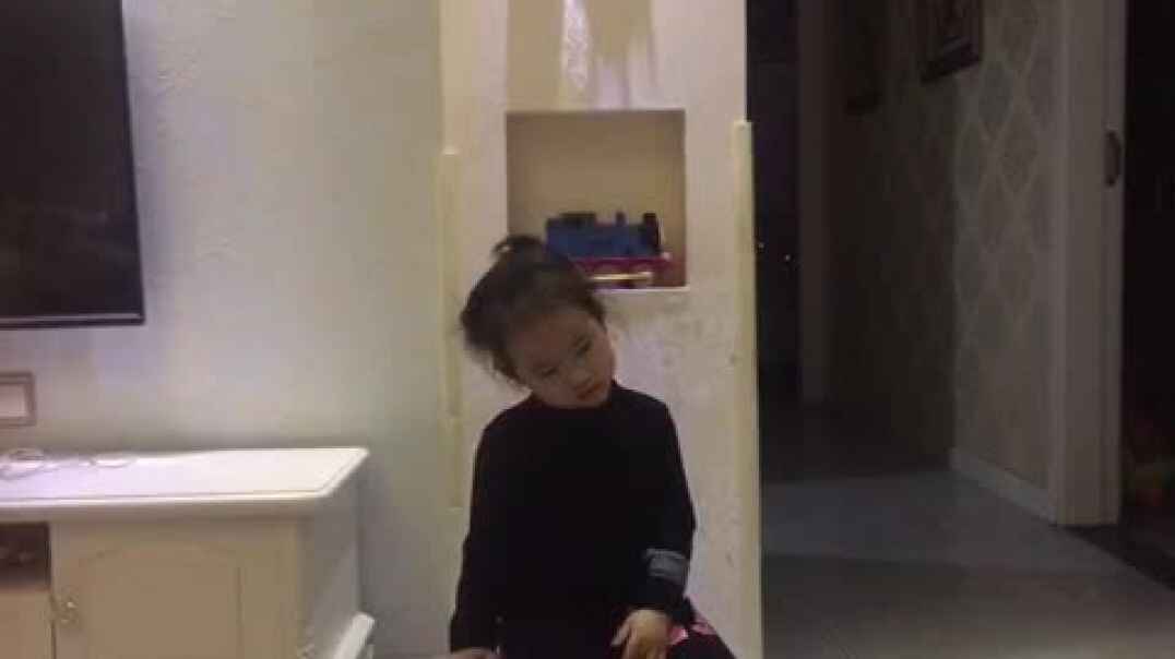 张睿瑾—颂唱《静夜思》
