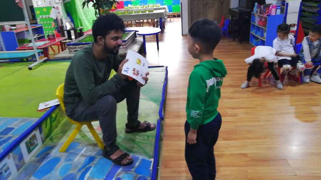 宝贝们学的真开心