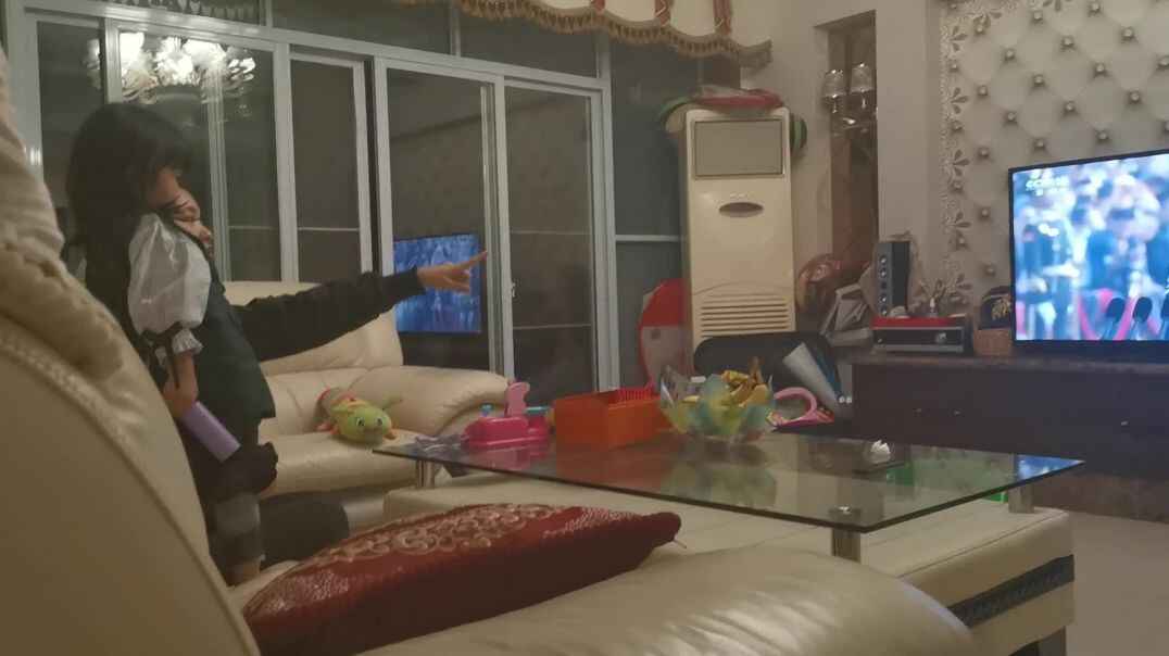 VID_20191007_194210.mp4