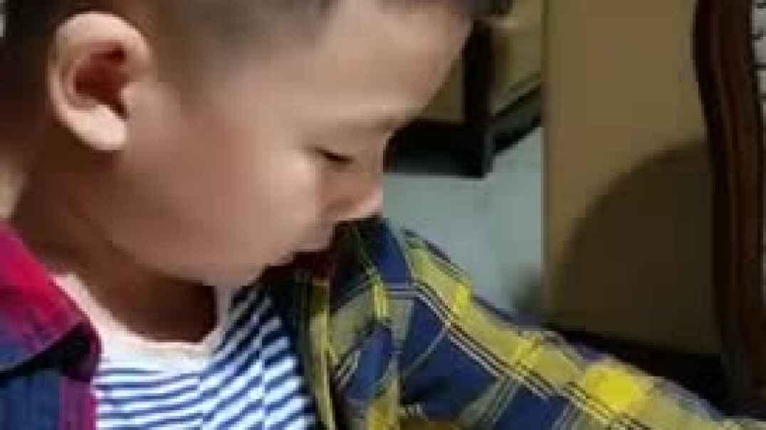 7A5031F3-2FEA-431B-A335-E8CF213F5D35.MOV