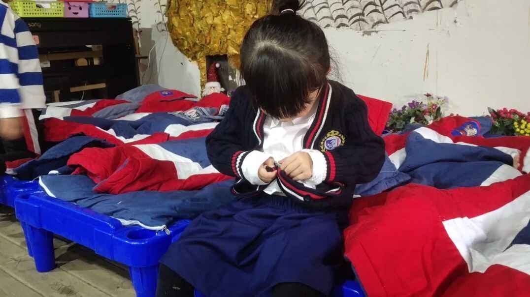 自己穿衣服