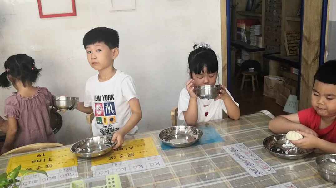 吃饭的宝贝