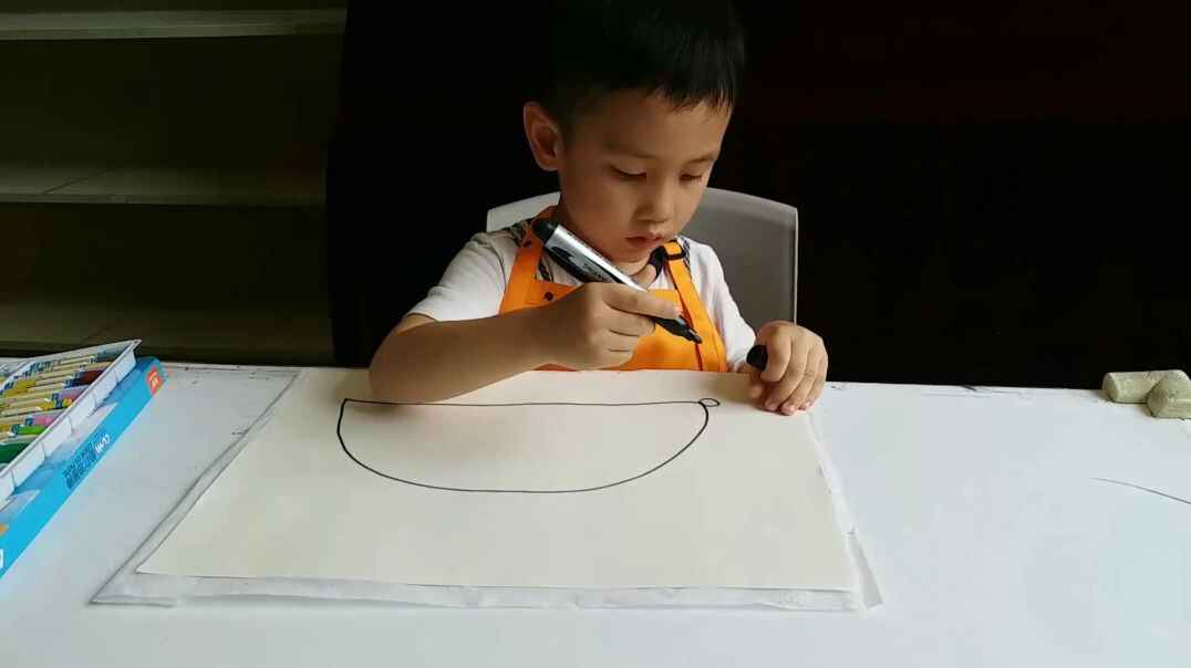 主题画——小刺猬背果子