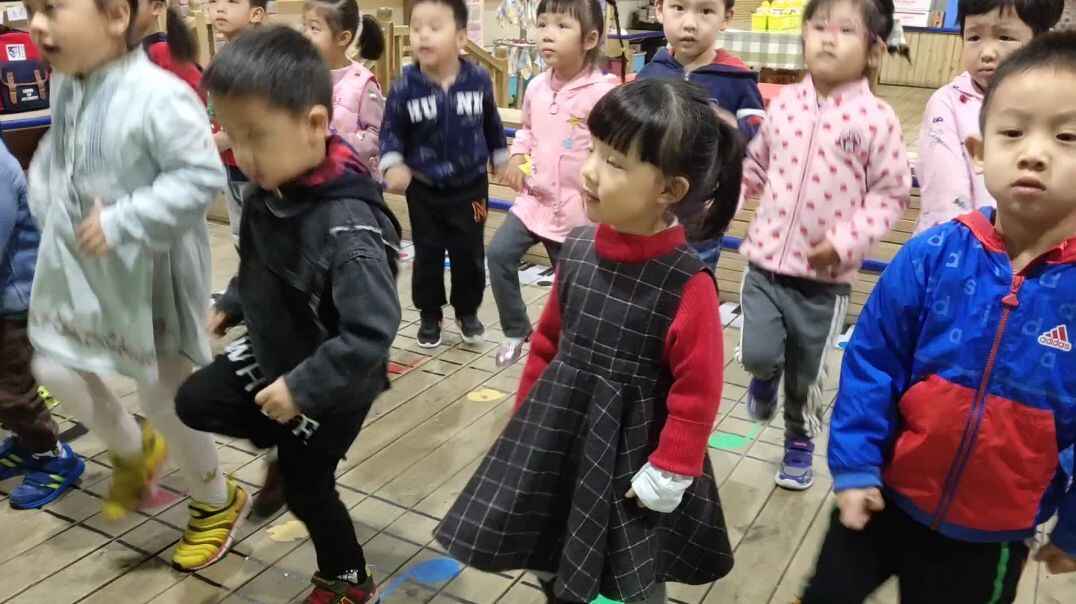 跳起来