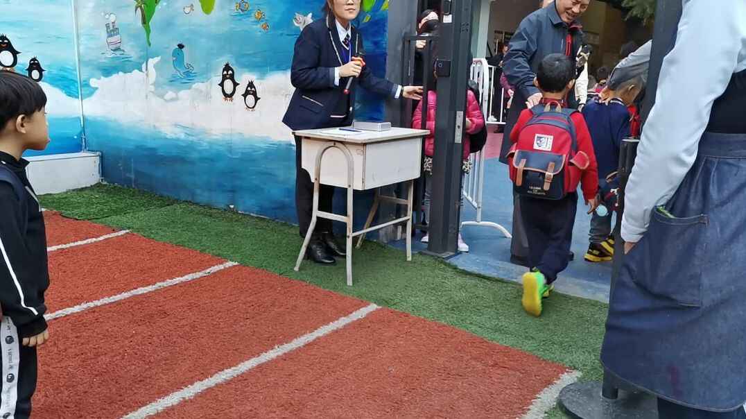 我们放学啦