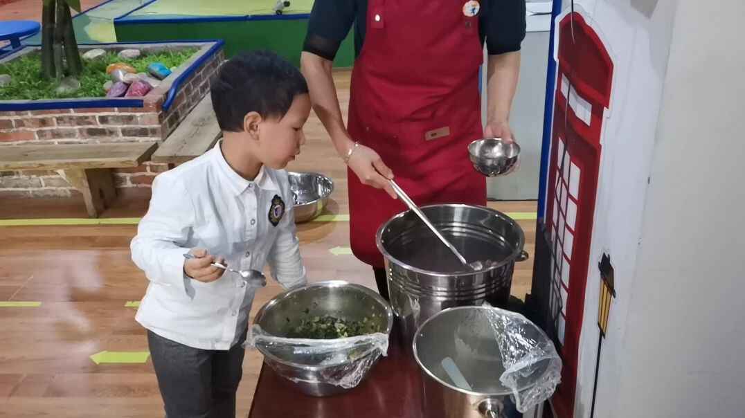 吃午饭了