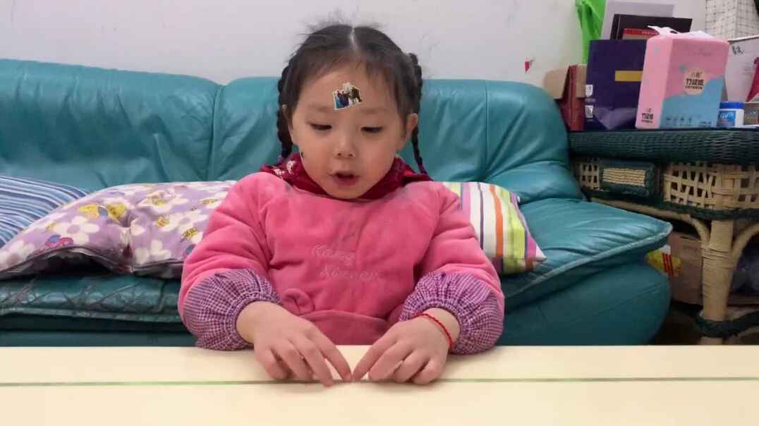 蓓蓓说怎样过马路.MOV