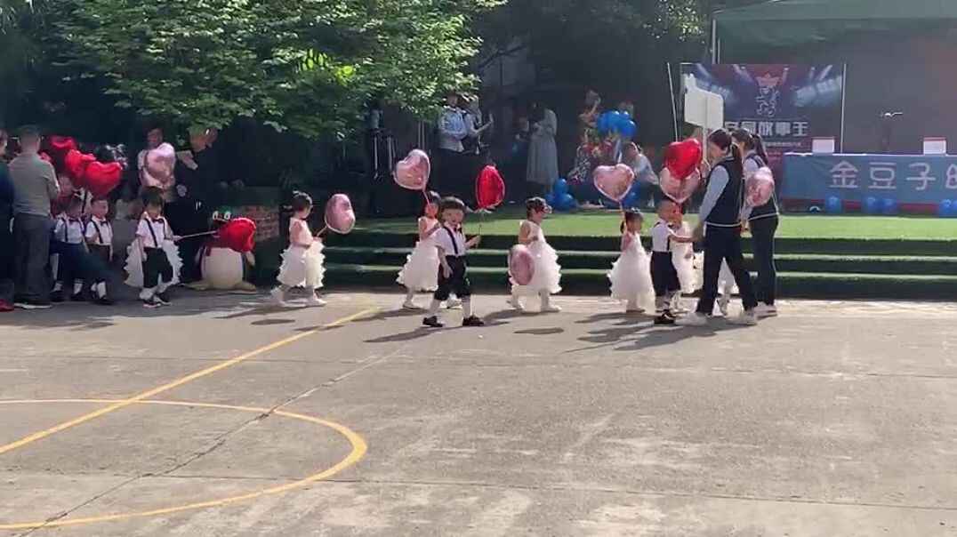 运动会开幕式 (1)