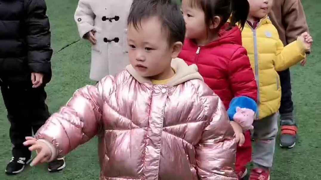 做早操.