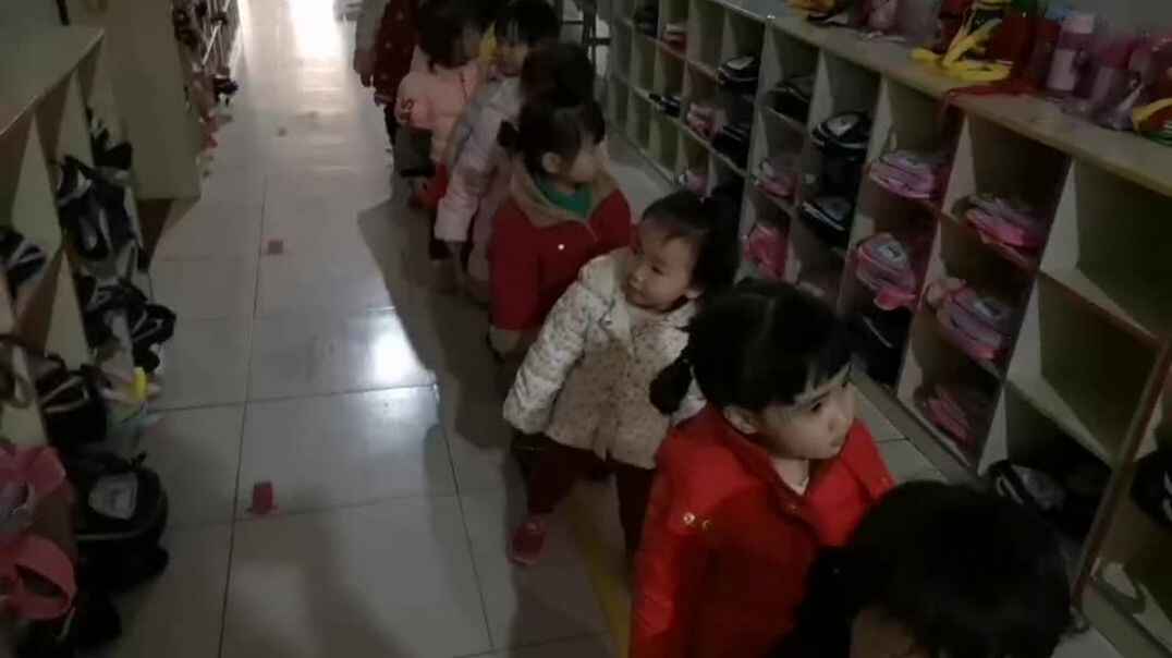 排队走