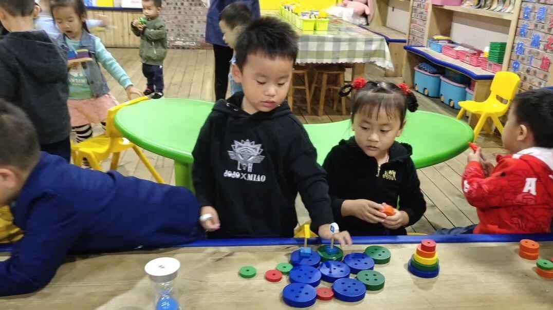 玩玩具