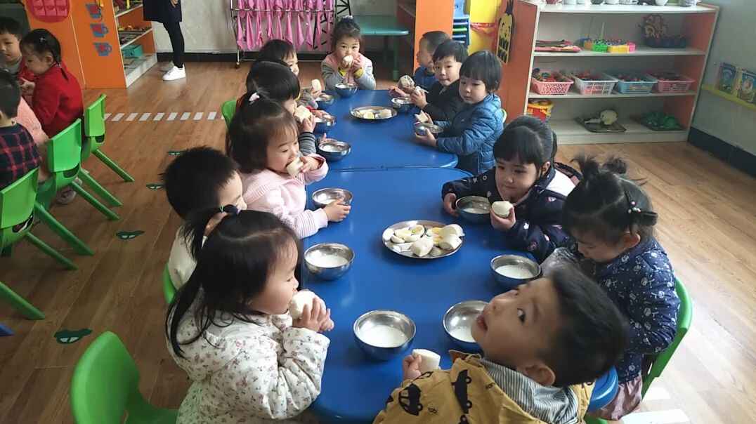 早餐.