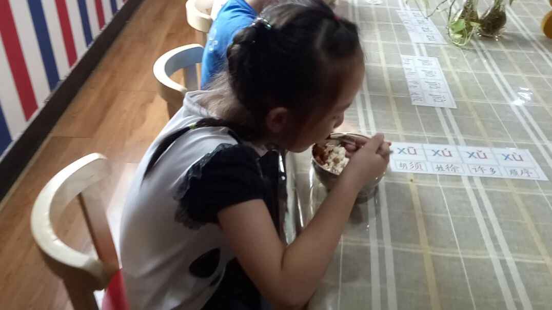 吃饭香香的宝贝