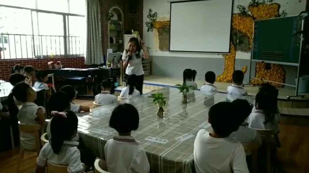 起来听故事吧