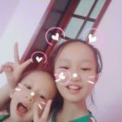 玲玲 