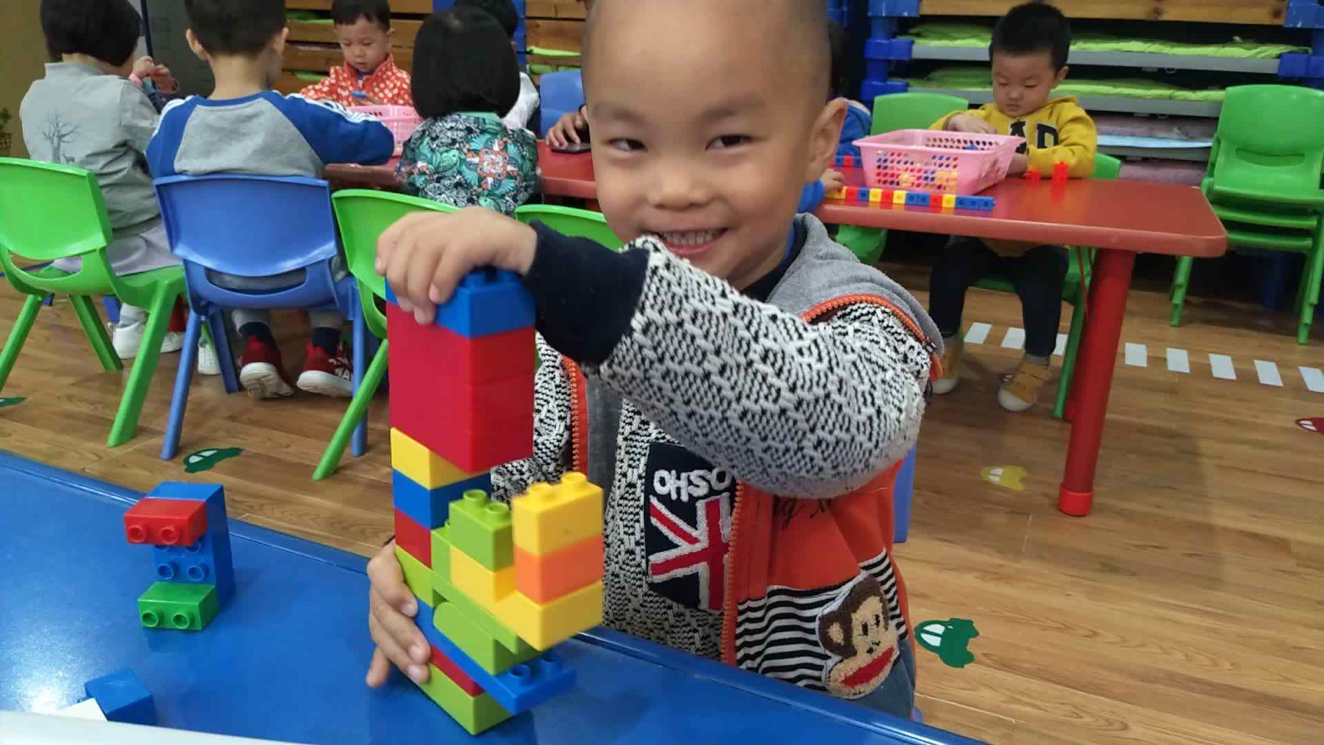 玩玩具 (4)