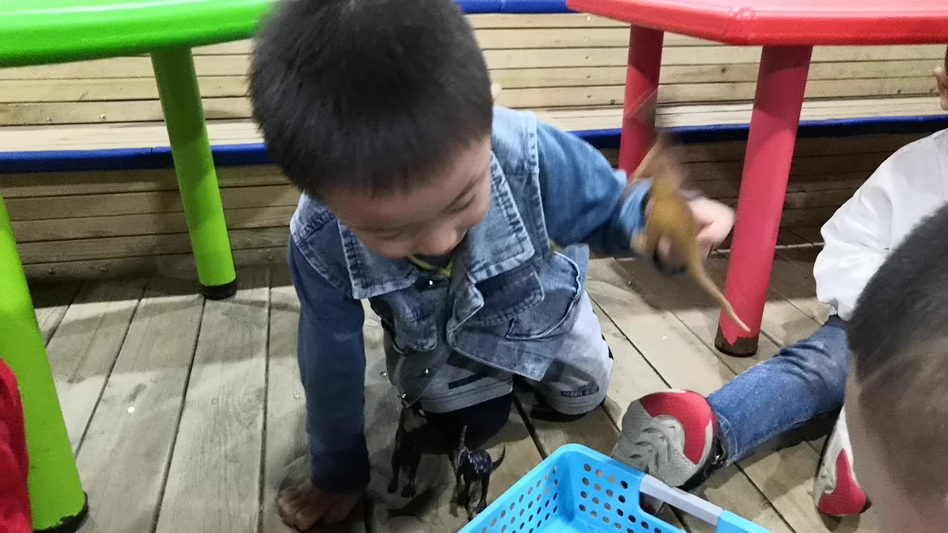 2019.9.10-2022级实验中班-日常7.mp4