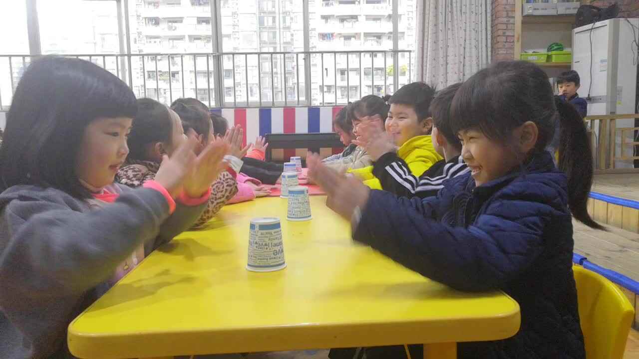 纸杯游戏