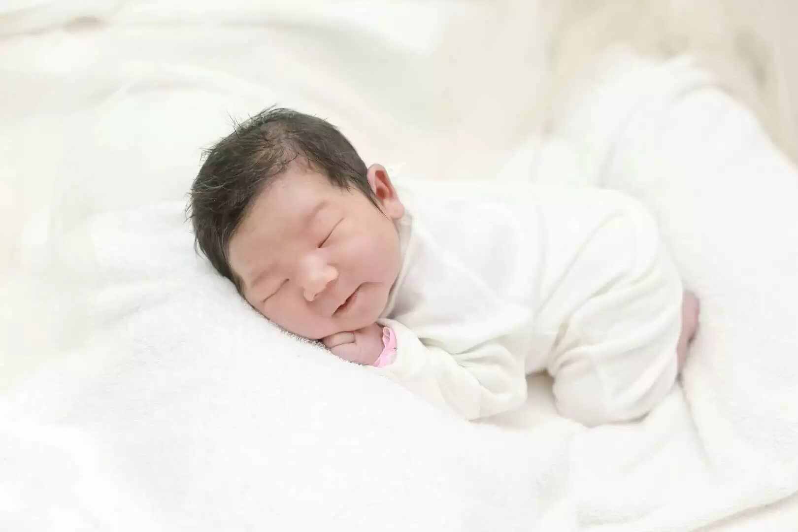 蒋辰骏小朋友成长记录.mp4