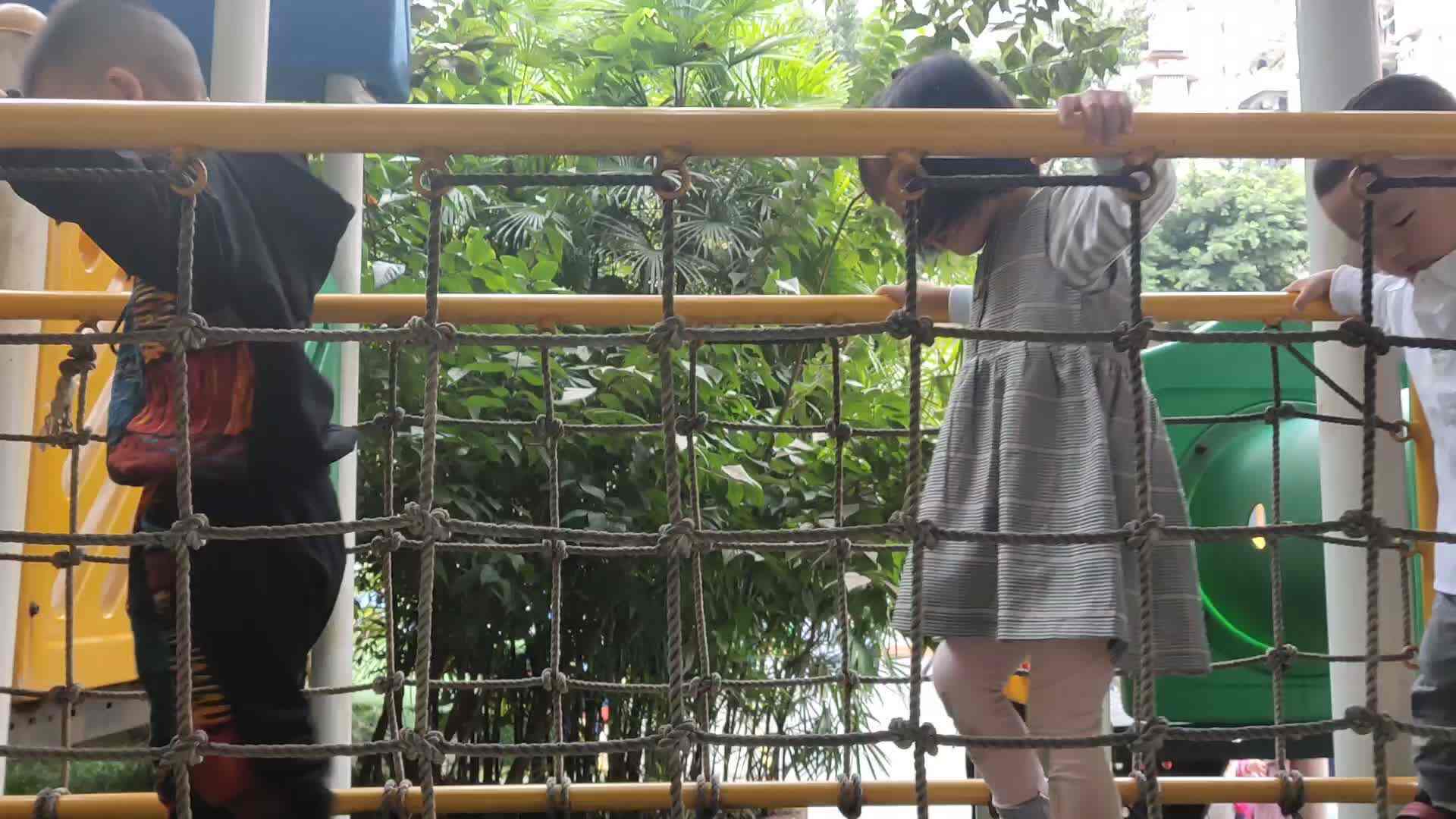 一个接一个玩.mp4