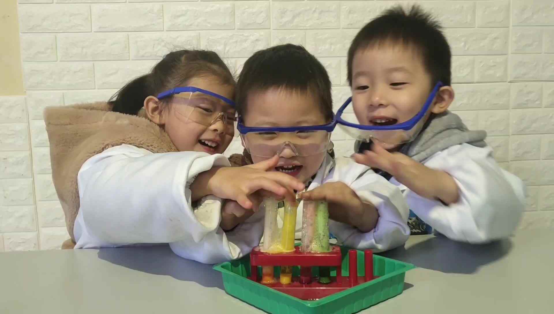 夺冠故事王第69期参赛作品《科学是点燃大脑的火把》