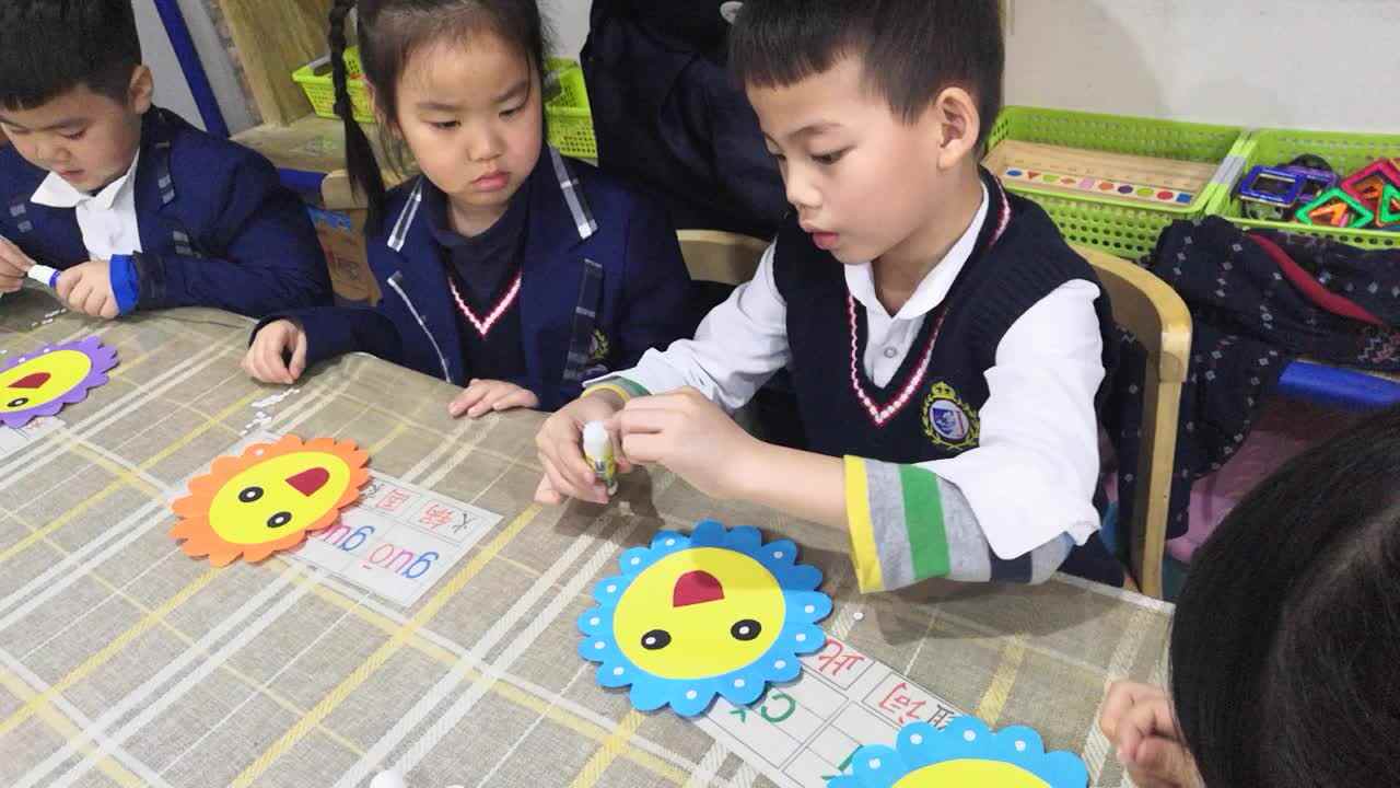 做手工啦