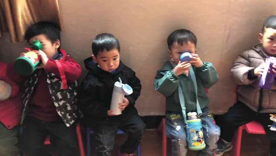 我在喝水