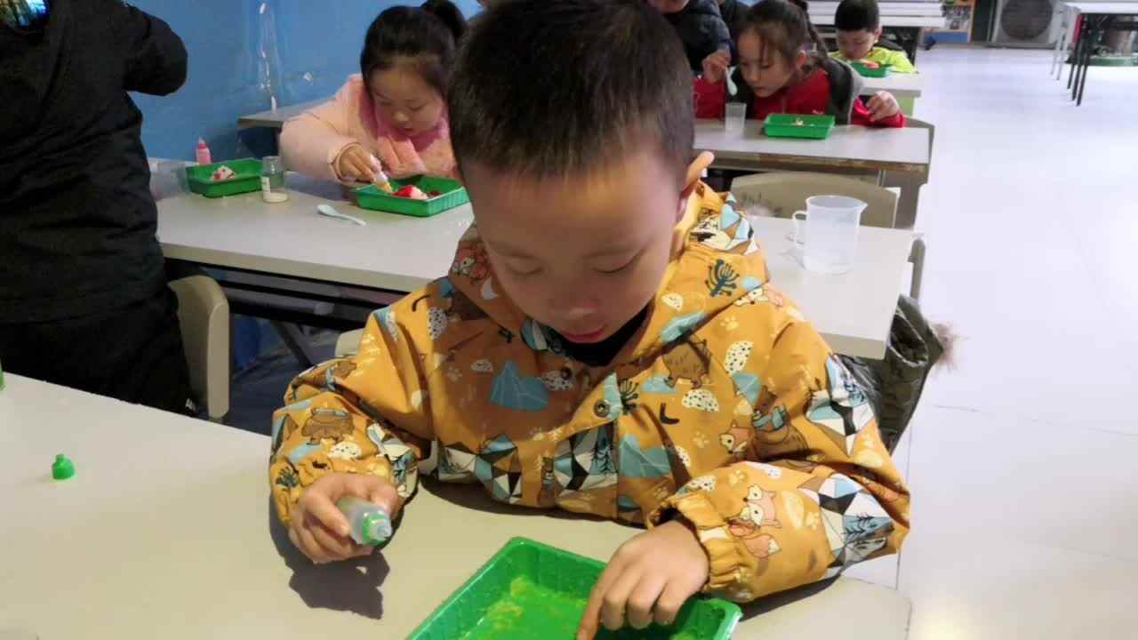 可爱的雪人儿