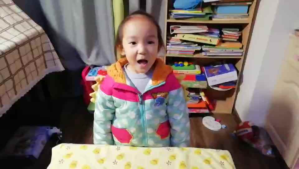 玩玩具.mp4
