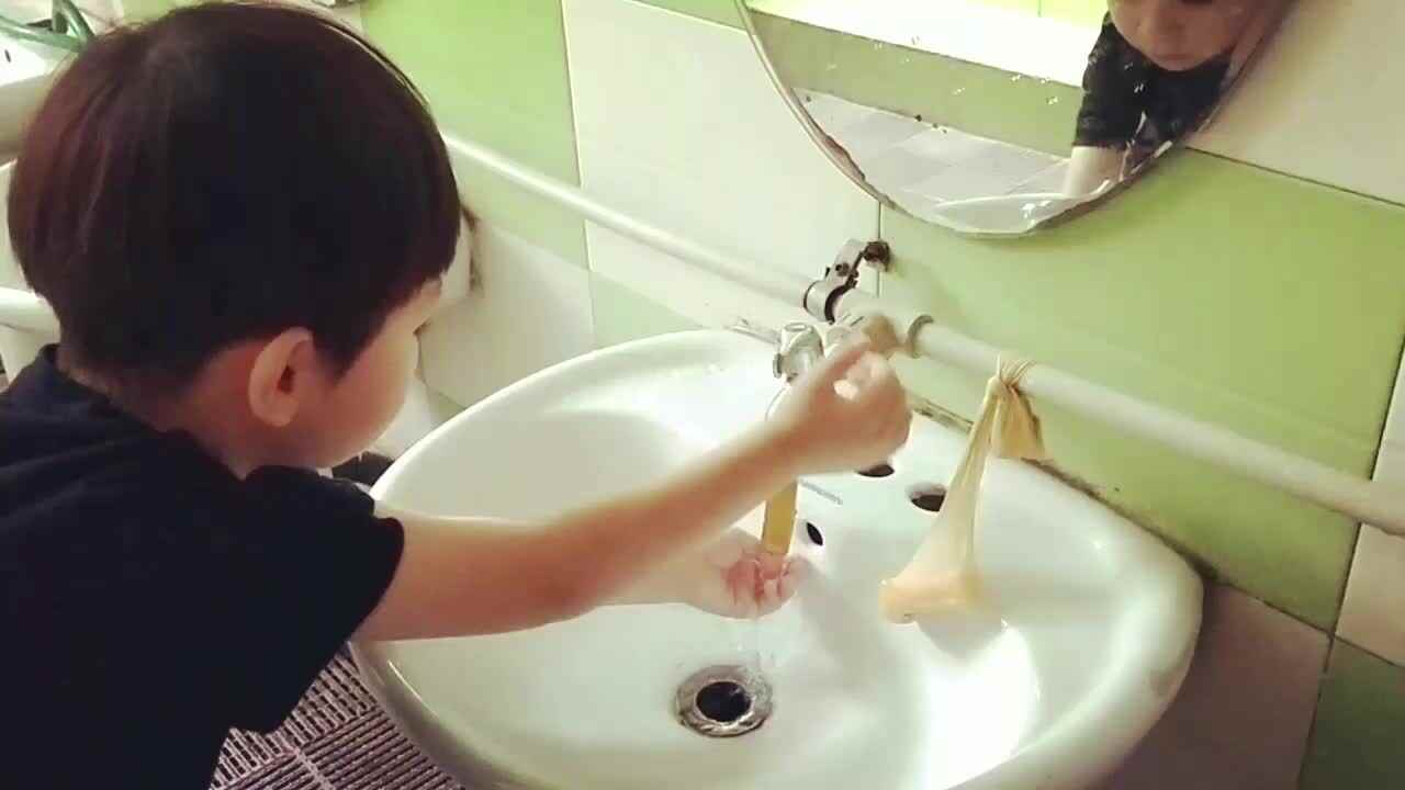 饭前便后要洗手