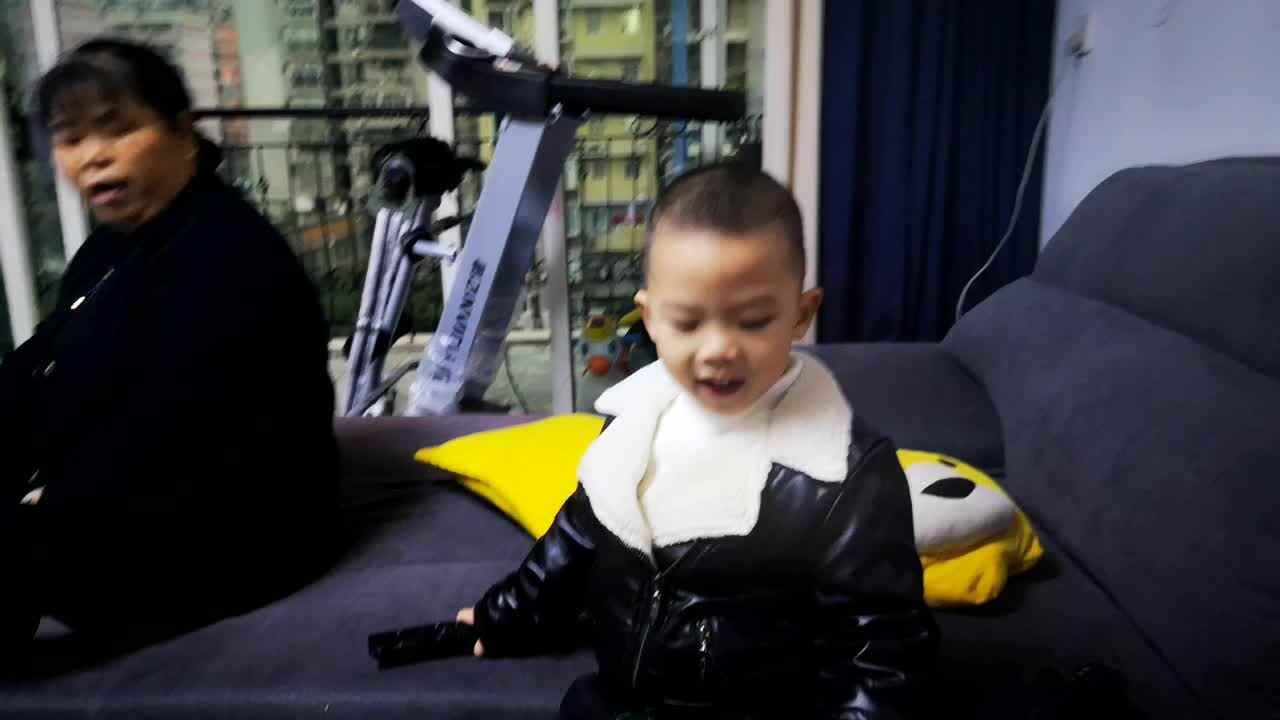 《苔》
